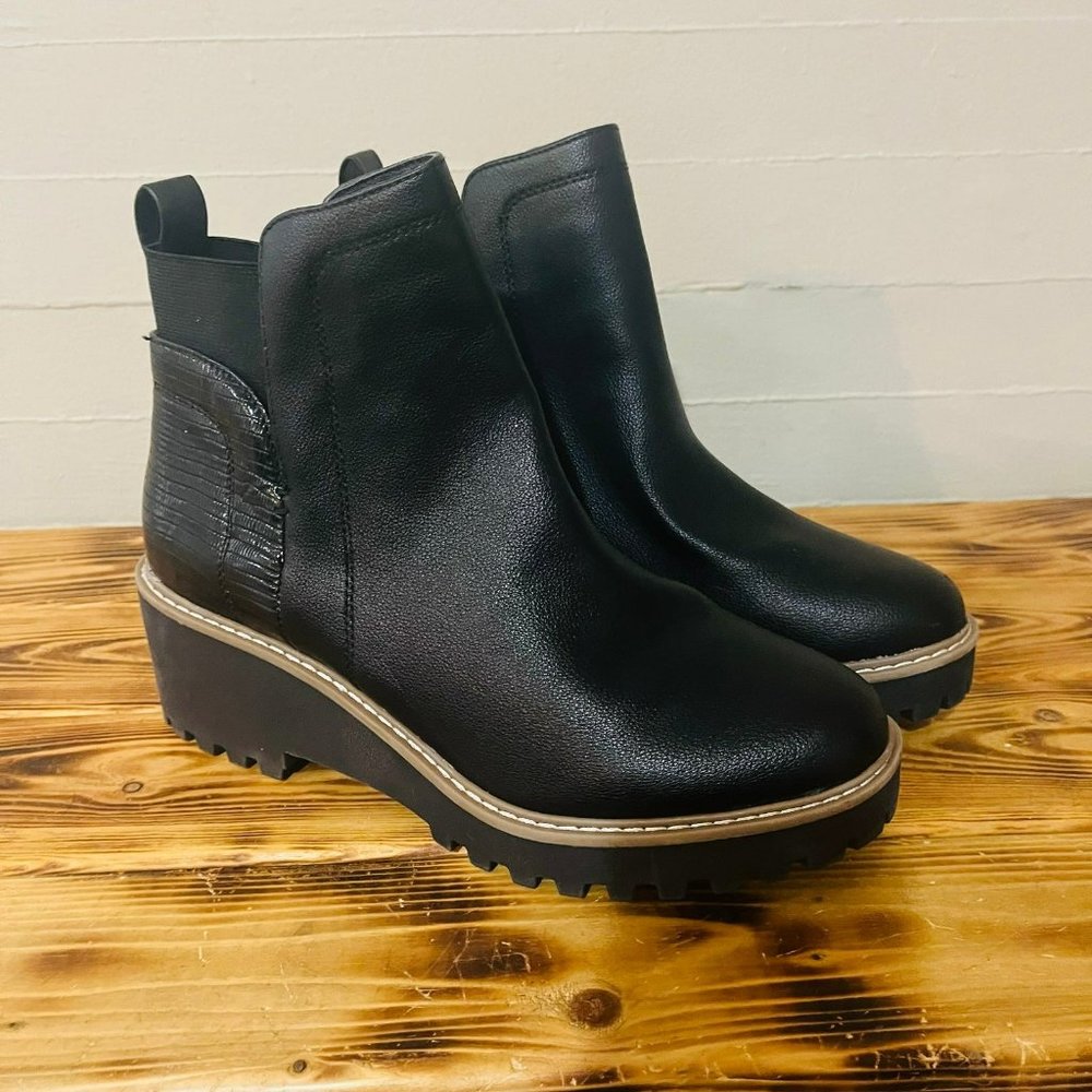 DV by Dolce Vita Rielle Black Chelsea Boot SZ 9.5